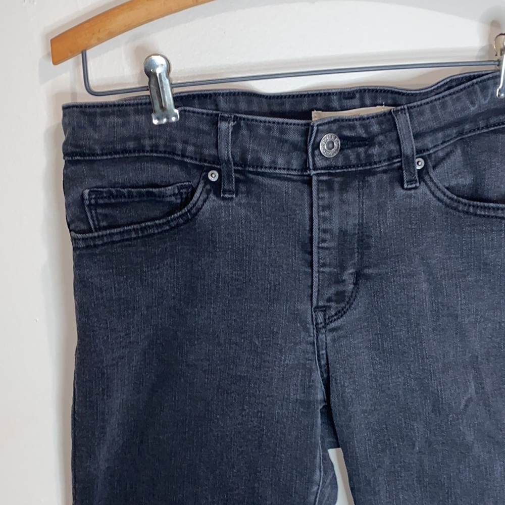 🎈Black Levi 711 Skinny jeans!